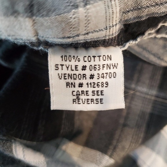 BKE Slim Fit Large Snap Button Gray Plaid Long Sleeve Shirt Double Pockets - Picture 7 of 10